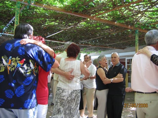 nimes_21_mai_06_03.jpg