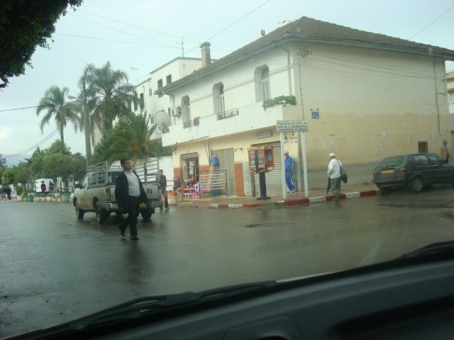 Birtouta-la_route_de_la_gare.JPG