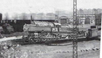 normal_Locomotive_Garratt_sur_pont_tournant.jpg