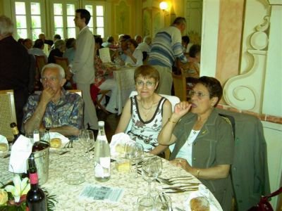 normal_SMK-Nimes2007-9-René_Galéa,Jacqueline_sa_belle_soeur_et_yvet.jpg