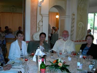 normal_SMK-Nimes_2007-10-La_famille_Galï¿½a_et_Mme_Roncewitch(Jo_Mulï¿½.jpg