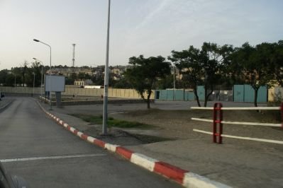 normal_Sortie_de_SMK_vers_la_ville.jpg